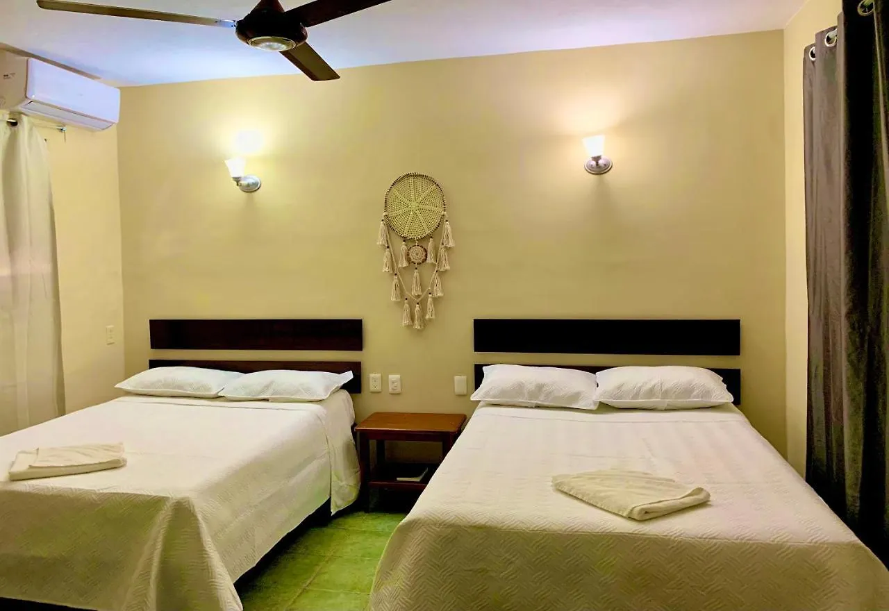 Ammare Hotel Boutique Playa del Carmen 3*,  México